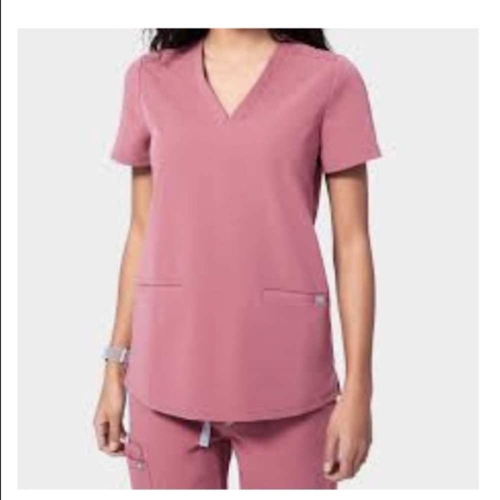 Figs mauve scrub set